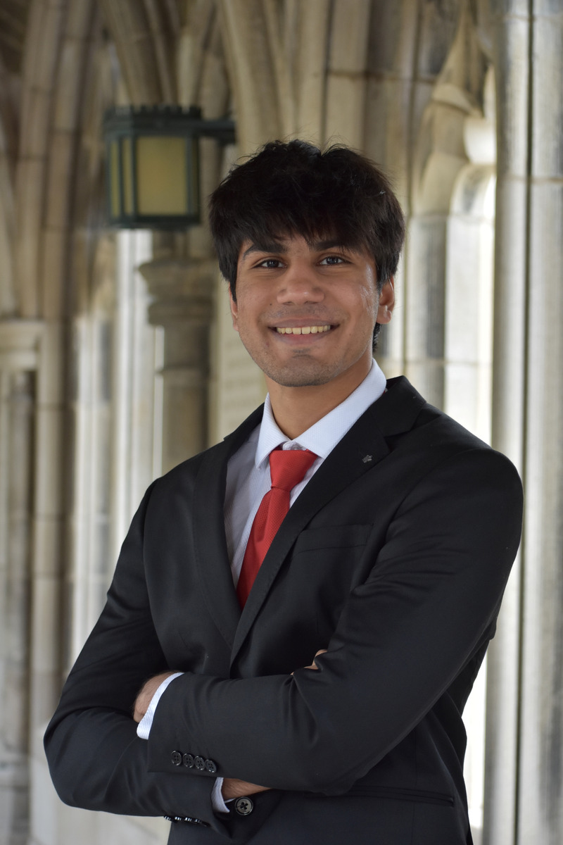 Ishaan Parikh Headshot